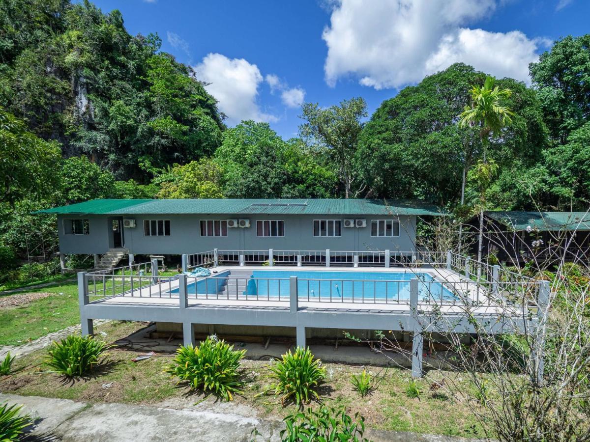 Benarat Lodge Mulu Exterior foto