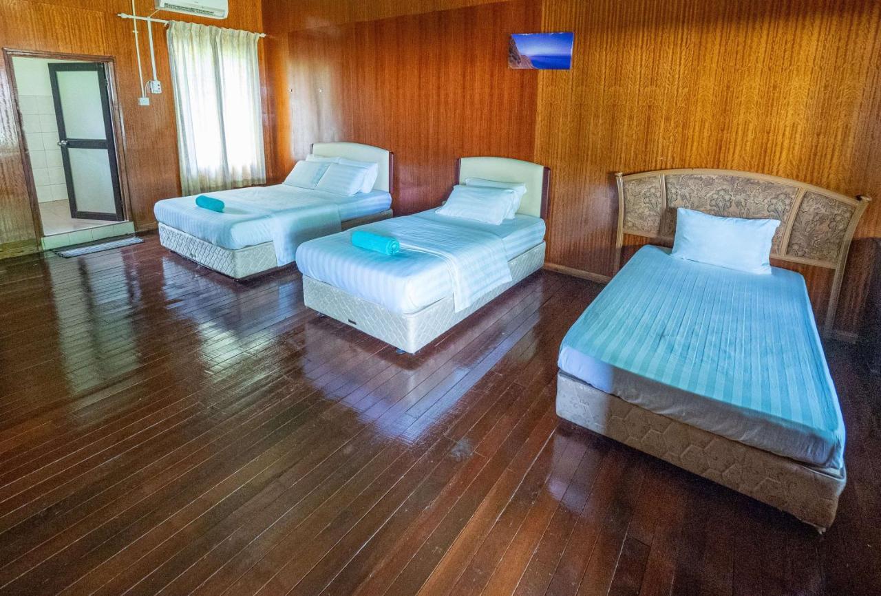Benarat Lodge Mulu Exterior foto