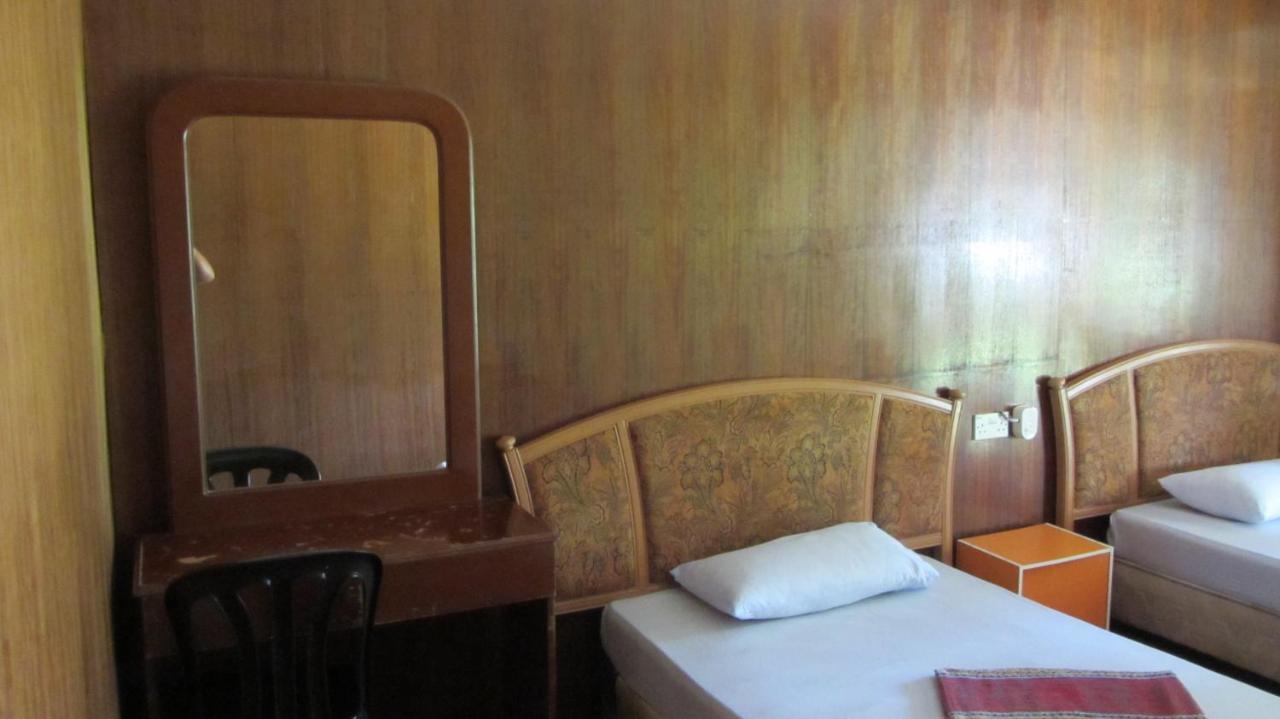 Benarat Lodge Mulu Exterior foto